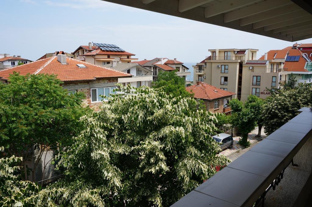 Lilia 2 Family Hotel Primorsko Cameră foto
