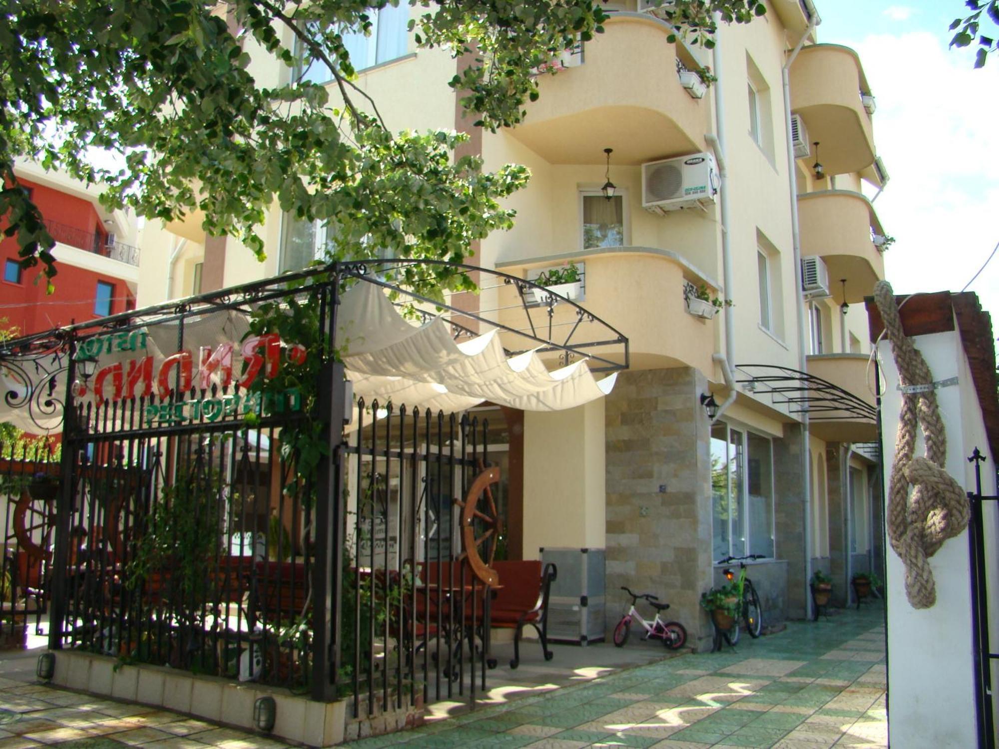 Lilia 2 Family Hotel Primorsko Exterior foto